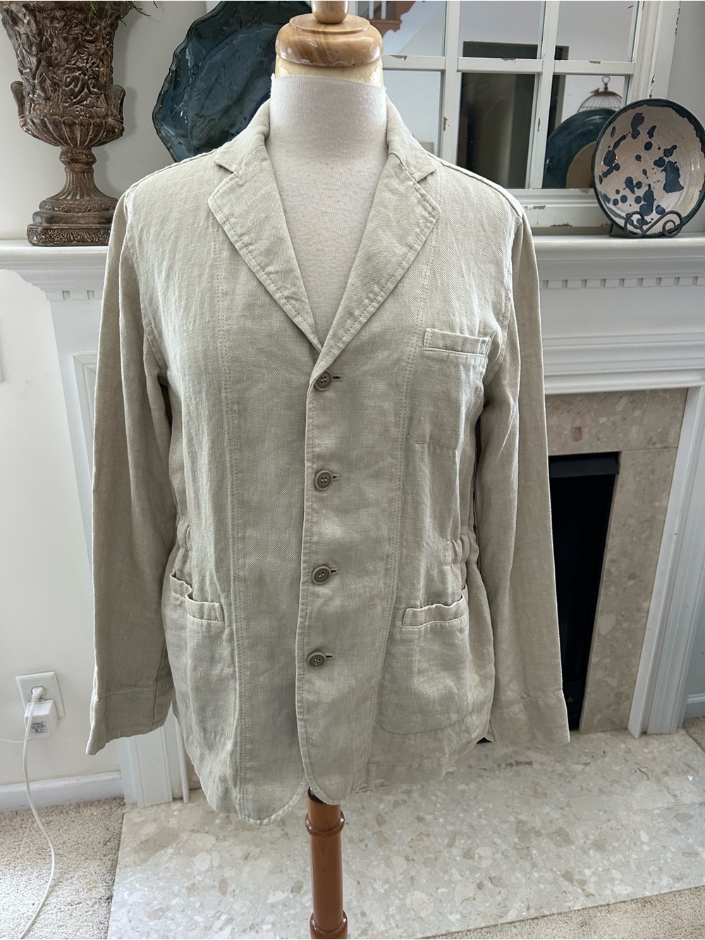 Pas de Calais Fine Linen Convertible Button-Up Jacket